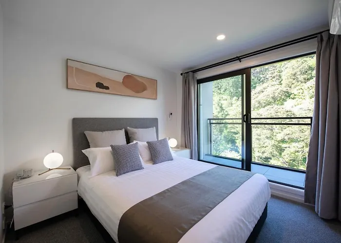 Sunrise Garden Suites